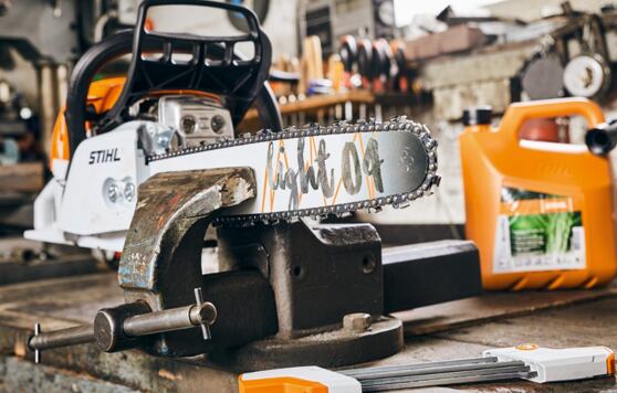 Zbliża się sezon grzewczy. Przygotuj zapas drewna na czas z piłą STIHL.