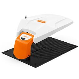 Sluneční stříška STIHL AIP 602 Protect je vhodná pro všechny robotické sekačky iMOW® řady RMI 4, RMI 5 a RMI 6.