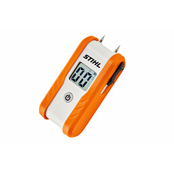 Přenosný digitální měřič vlhkosti materiálu se dvěma kovovými hroty a displejem ukazujícím hodnotu 0 %, s tlačítkem zapnutí a logem STIHL.