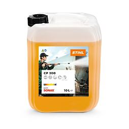 Kanystr s 10 litry čisticího prostředku CP 200 určeného pro tlakové myčky, značka STIHL.