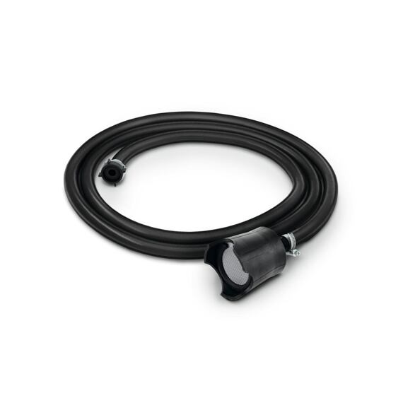 Hadice s filtrací a kovovými upínacími sponami určená pro čerpání kapalin.