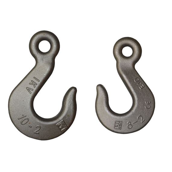 Hak na koniec liny z oczkiem