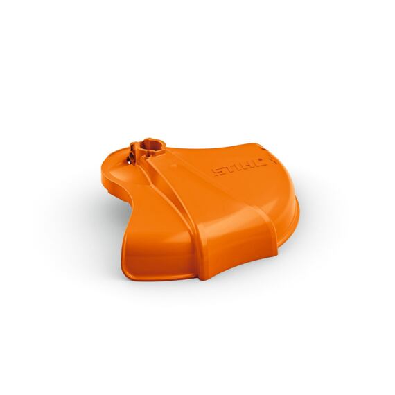 Ochranný kryt sekačky nebo křovinořezu značky Stihl, určený k zajištění bezpečnosti při sečení trávy a křoví.