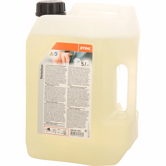 Plastová 5litrová nádoba s čisticí kapalinou STIHL Varioclean určená pro čištění zahradní techniky.