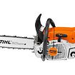 Motorová řetězová pila STIHl MS 462 určená pro těžké řezací práce v lesnictví a dřevovýrobě.