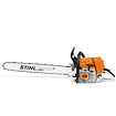 Motorová řetězová pila STIHL MS 661 s dlouhým vodicím lištím a označením Rollomatic E Light.