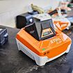 WYNAJEM Szybka ładowarka Stihl AL 301