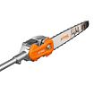 Motorová řetězová hlava na prodlužovací tyči určená pro řezání ve větší výšce, značka Stihl Light 01.